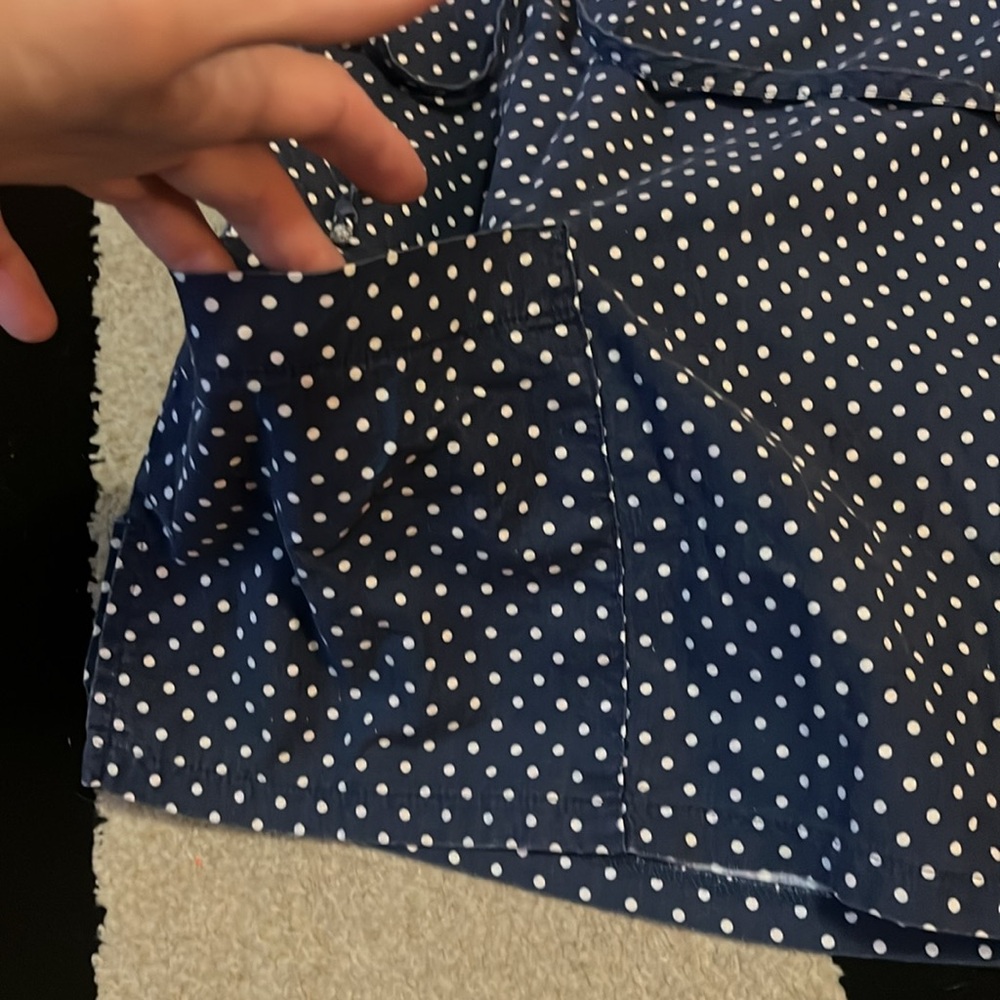💙Polka dot nursing top / women’s medium / two front pockets / tie in back - Picture 3 of 10